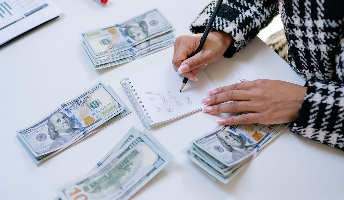 Setting Up a Monthly Budget That You Can Maintain