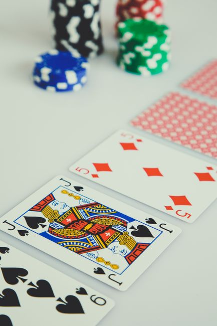 How Modern Slots, Poker, and Sportsbooks Actually Work