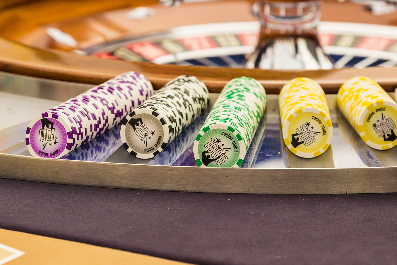 Slot Machines, Betting, and Poker: Inside the iGaming Revolution